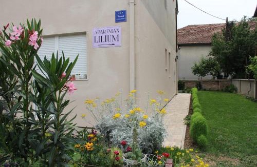 Cove Parja Apartment | Apartman Lilium