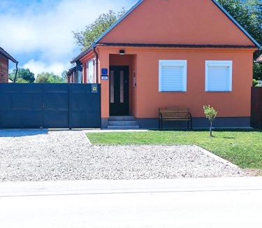Nijemci Apartment | Apartman LIPA-Lipovac Bajakovo! Parking,Wi-Fi
