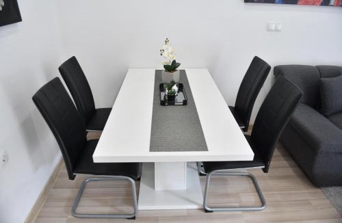 Dakovo Apartment | Apartman LUCIA 2