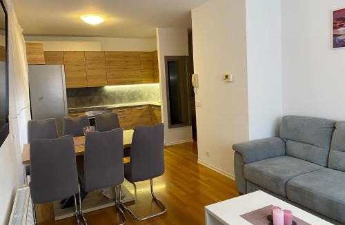 Sveta Nedelja Apartment | Apartman MERI