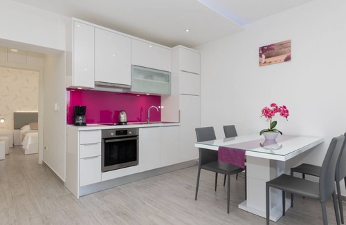 Medici Apartment | Apartman Mia 5 - Omiš by Villas Guide