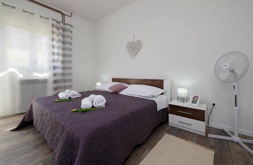 Trogir Apartment | Apartman Mila