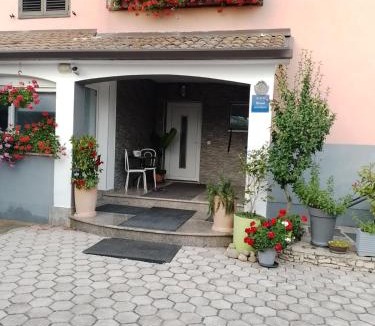 Seget Apartment | Apartman Olga