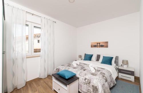 Zminj Apartment | Apartman Palada
