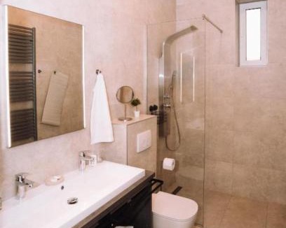 Osijek Apartment | Apartman sa jacuzzi, 2 spavace sobe, self check in
