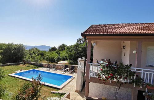 Trn House | Apartman Selma