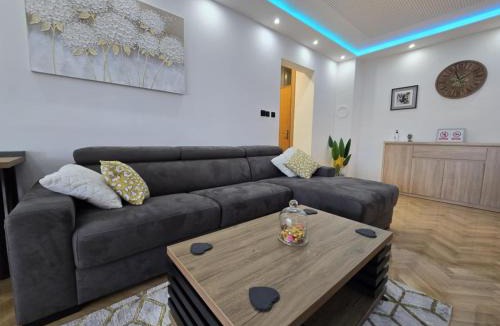 Slavonski Brod Apartment | Apartman STRONG 2