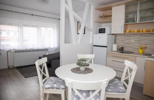 Bjelovar Apartment | Apartmani i Sobe Kočiš