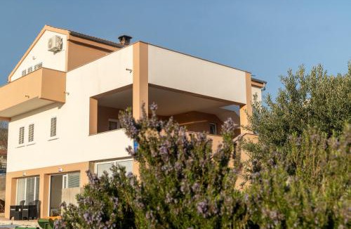 Gornji Karin Apartment | Apartmani Juliana