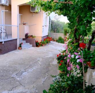 Posedarje Apartment | Apartmani Klara