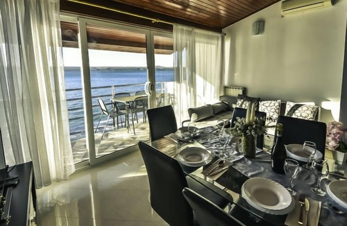 Maslenica Apartment | Apartment Škroćo by Interhome
