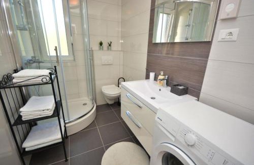 Turanj Apartment | Apartment 2 with the swimming pool