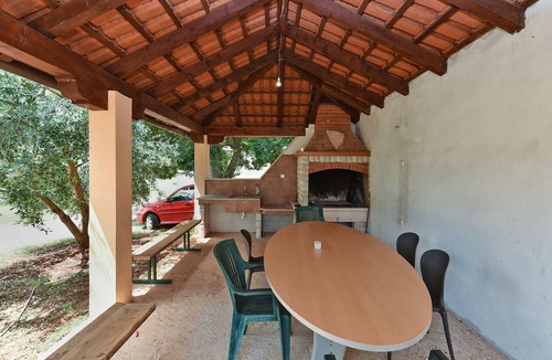 Muntic Apartment | Apartment 2361/116562 (Istria - Muntic), 10000m from the beach