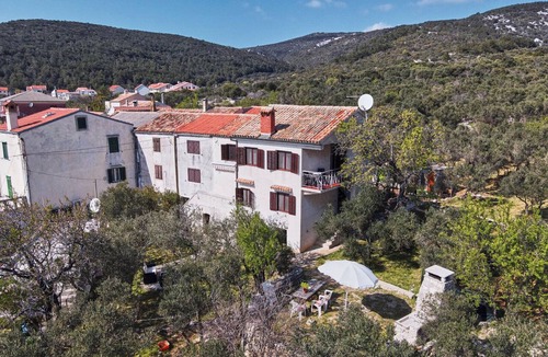 Martinscica Apartment | Apartment 2440/244326 (Kvarner - Martinšćica), 200m from the beach