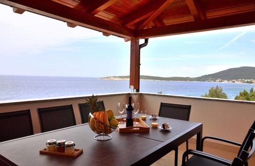 Miholascica Apartment | Apartment ∙ 3 bedrooms ∙ 8 guests