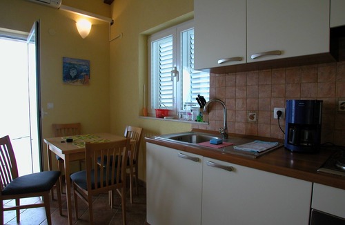 Lukovo Apartment | Apartment a 45sqm, unobstructed sea view, about 150m to the sea