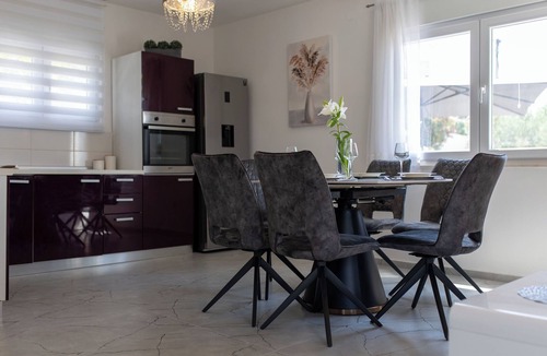 Arbanija Apartment | Apartment Adria (101831-A1) - Arbanija (Ciovo)