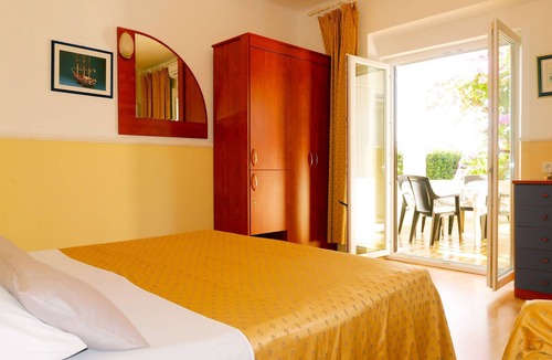 Barbat na Rabu Apartment | Apartment Ana by Interhome
