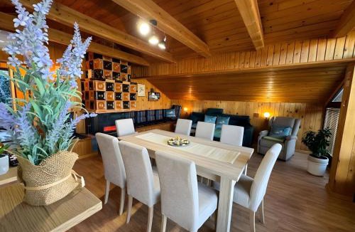 Mace Apartment | Apartment Ana with a Charming Jacuzzi near Marija Bistrica