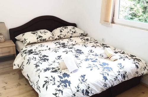 Sipovo Condo | Apartment and breakfast at the end of the world