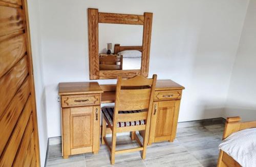 Veljun Primorski Apartment | Apartment and room Babe Mare