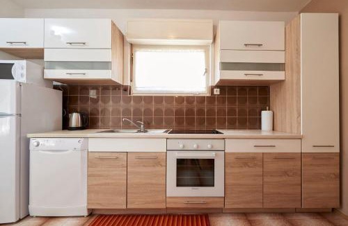 Trogir Apartment | Apartment and Rooms Ivo