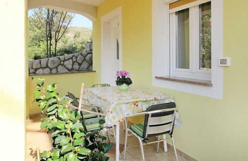 Golovik Apartment | Apartment Andrea (MOD142) in Moscenicka Draga - 5 persons, 2 bedrooms