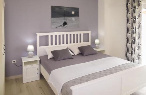 Maslenica Apartment | Apartment Andrijana by Interhome