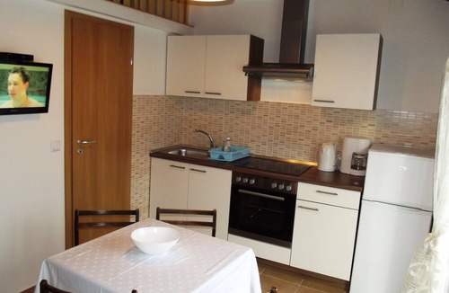 Supetarska Draga Apartment | Apartment/apartment for 4 guests with 55m² in Supetarska Draga (73260)