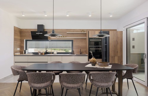 Businci Apartment | Apartment Azure Pine (125721-A1) - Okrug Gornji (Ciovo)