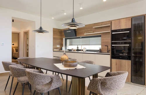 Businci Apartment | Apartment Azure Pine (125721-A1) - Okrug Gornji (Ciovo)