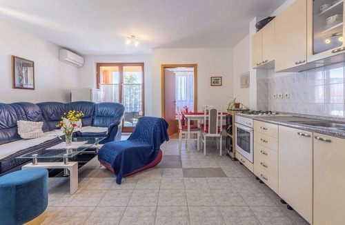 Milcetici Apartment | Apartment Besima (15011-A1) - Malinska - island Krk