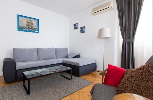 Rijeka Apartment | Apartment Babic