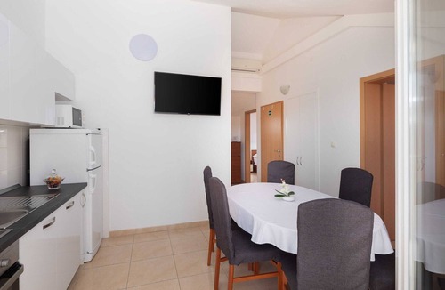 Sevid Apartment | Apartment Bella Vista - Three Bedroom Apartment with Terrace and Sea View(A6)