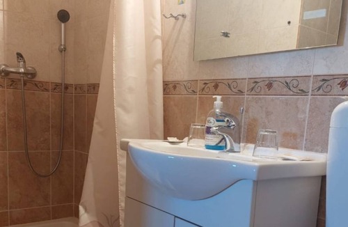 Draz Apartment | Apartment Bogdan - countryside with hot tub: R2(2+1) - Draz, Continental Croati, Croatia