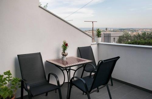 Solin Apartment | Apartment Bruna-Balcony & Free Parking near Split