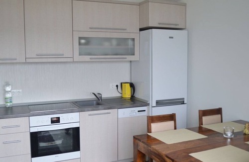 Komarna Apartment | Apartment by the sea with Poll