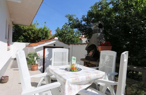 Silo Apartment | Apartment Car Marica