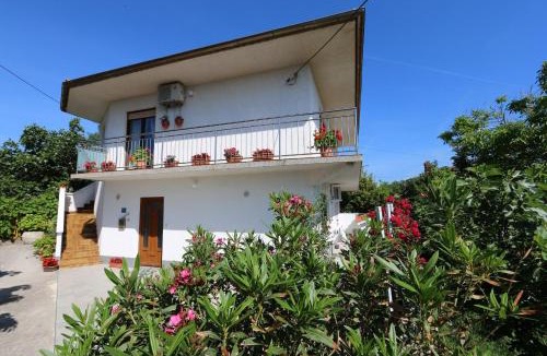 Silo Apartment | Apartment Car Marica