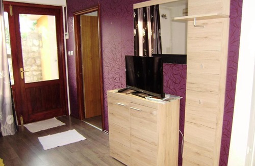Buzdohanj Apartment | Apartment Carmen