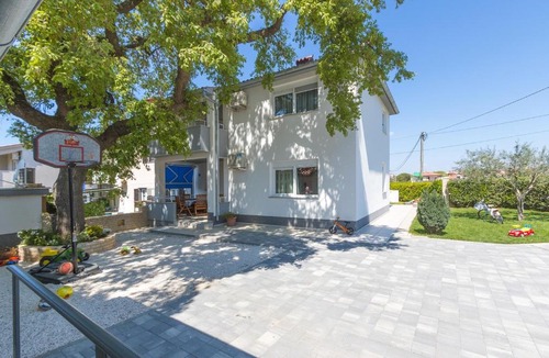 Stinjan Apartment | Apartment Carmen