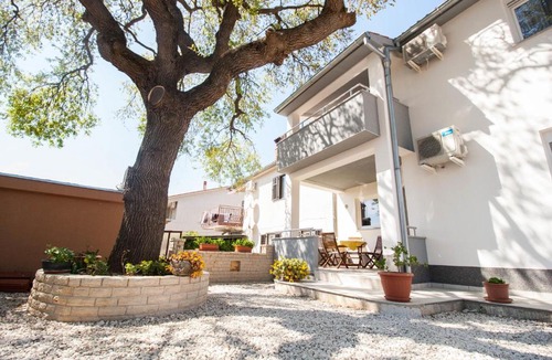 Stinjan Apartment | Apartment Carmen