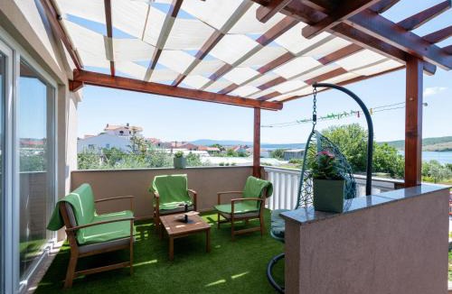 Posedarje Apartment | Apartment Dalmatino