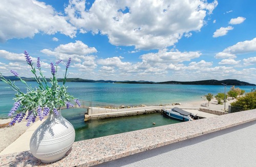 Betina Apartment | Apartment Denko by the sea (109701-A1) - Betina