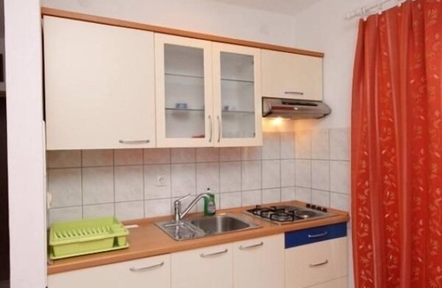 Jezera Apartment | Apartment Dragan - close to the sea & center: A4(3+1) - Jezera, Island Murter, Croatia