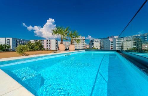 Novi Zagreb Apartment | Apartment EMMA Platinum with heated pool, jacuzzi and sauna