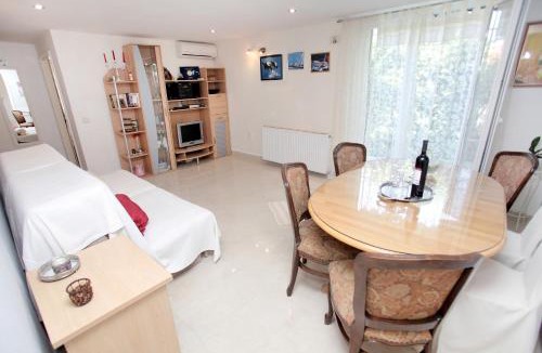 Trogir Apartment | Apartment Eva