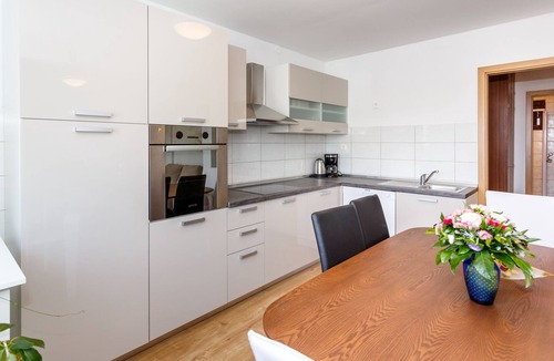 Draga Bascanska Condo | APARTMENT FOR 4 WITH POOL IN A QUIET LOCATION, ISLAND OF KRK, BAŠKA