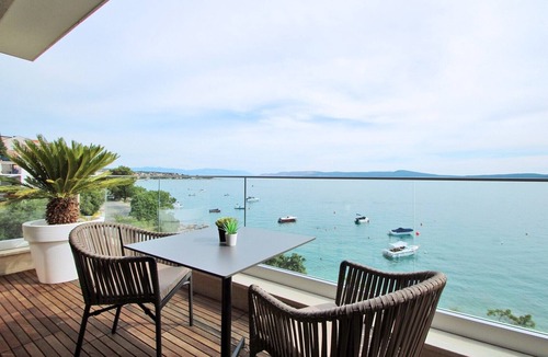 Selce Apartment | Apartment Fran 5 with Private Pool