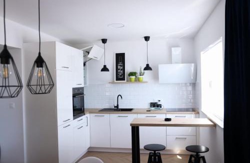 Komarna Apartment | Apartment Frana